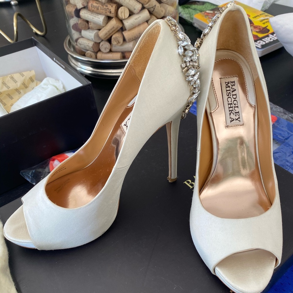 Badgley Mischka Heels With Rhinestone Peep Toe